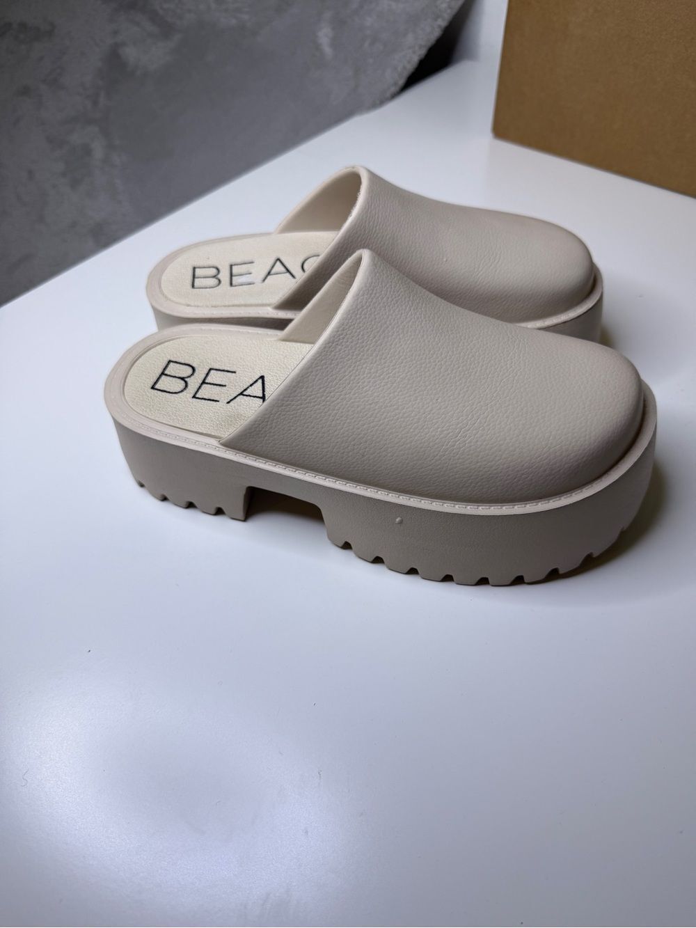 Matisse Ventura platform mules 7